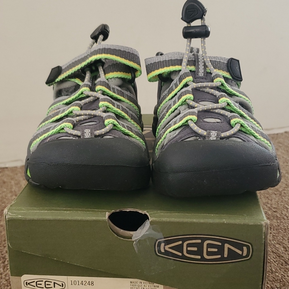 Keen Newport H2 Watershoes Racer Grey NIB - Picture 4 of 6
